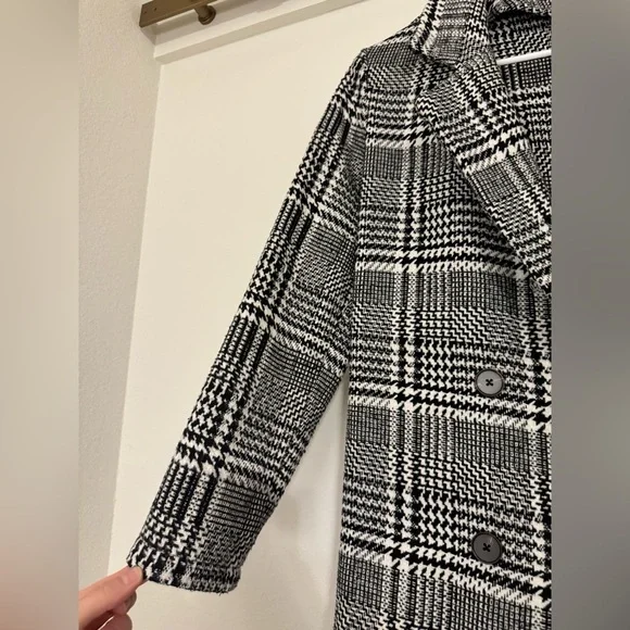 SHEIN Black & White HoundstoothWomen's Long Coat, Women’s Winter Coat- Small - Picture 5 of 10